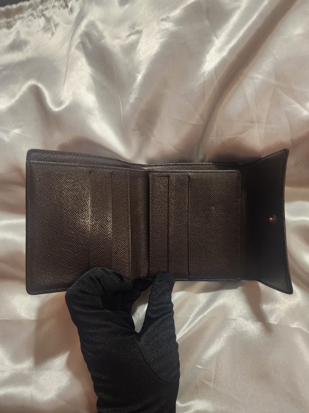 Louis Vuitton Damier Ebene Mens Trifold Snap Wallet - Picture 7 of 13